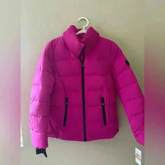 Stand-Away Collar Short Puffer Jacket -MICHAEL KORS